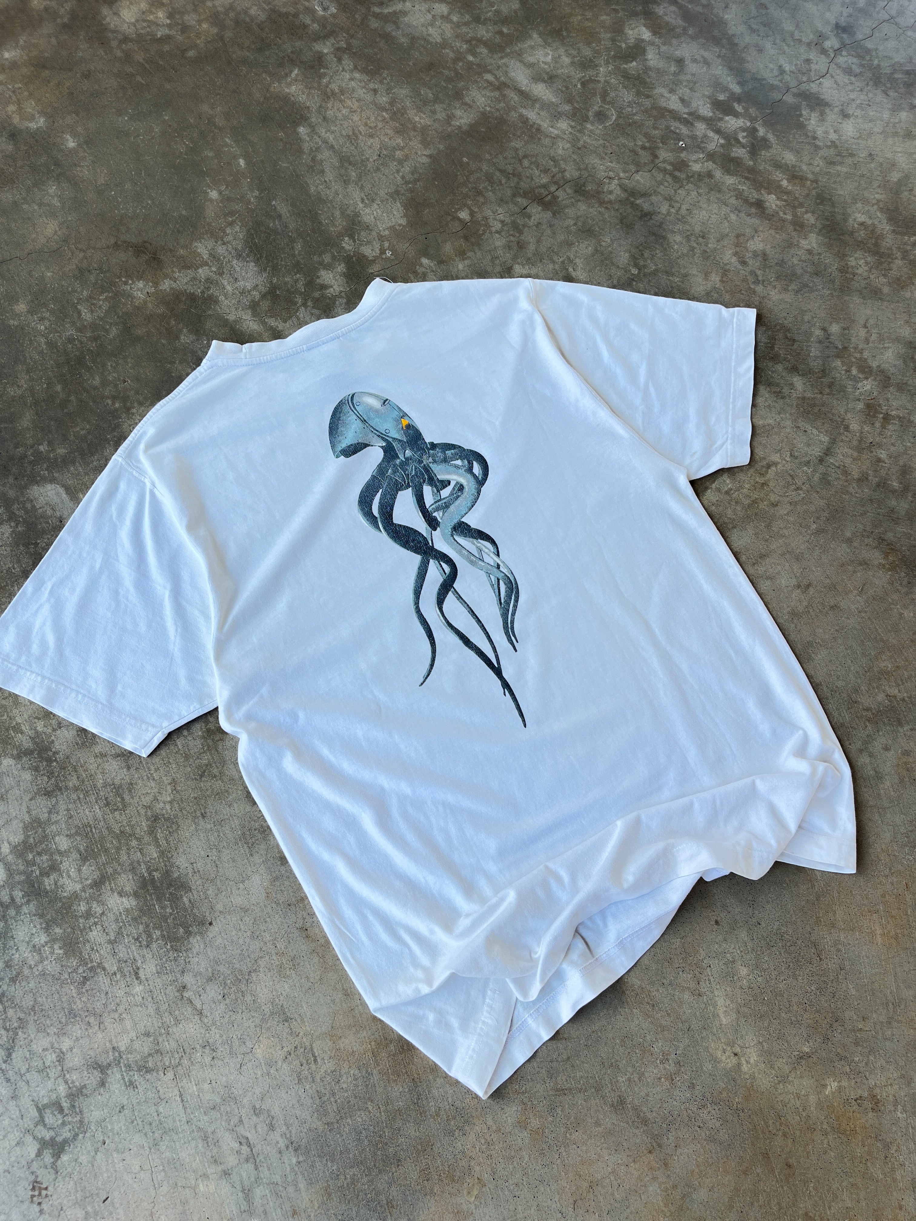 Vintage Oakley Cyber Squid T-Shirt (L)