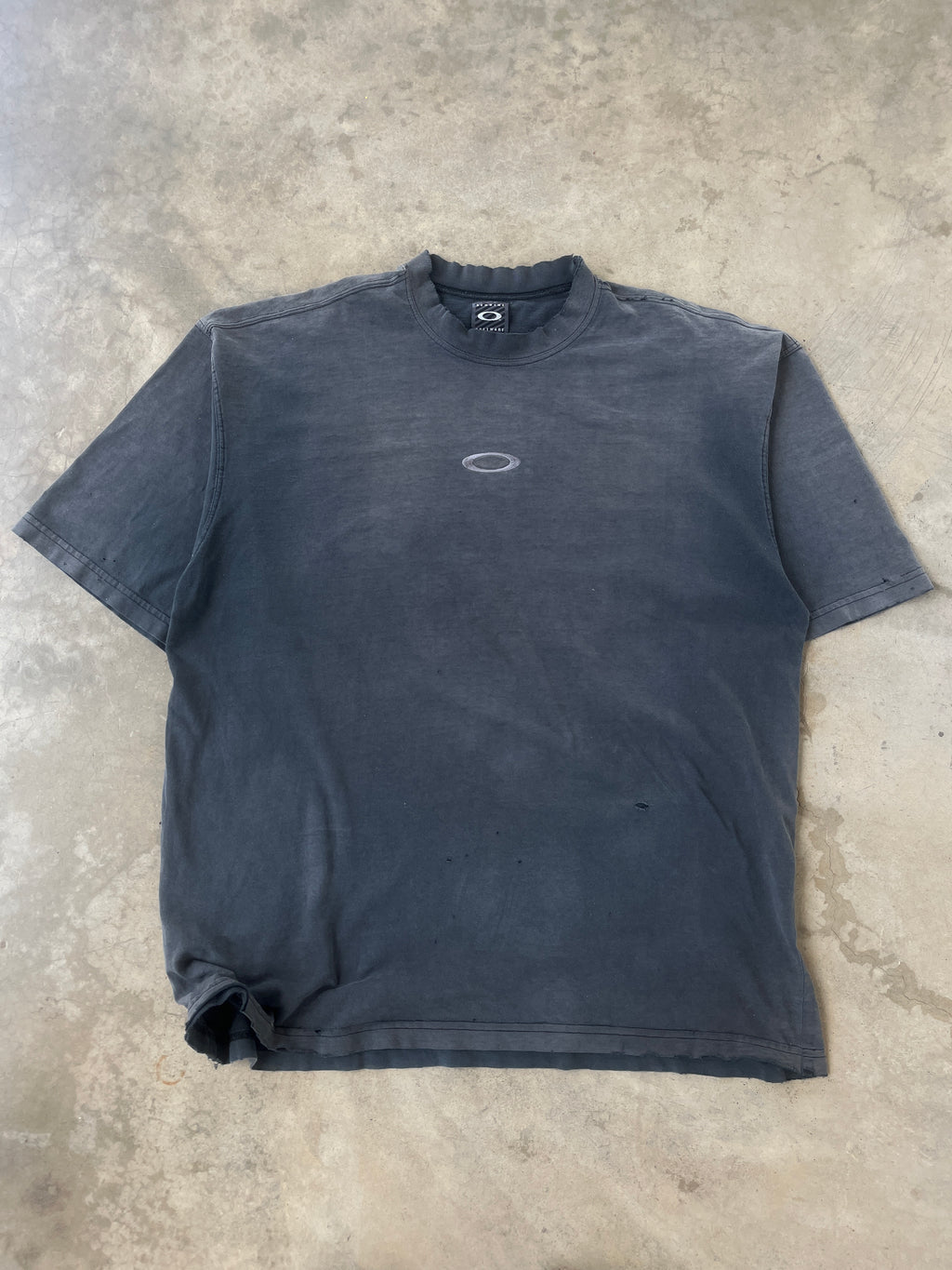 Faded & Distressed Vintage 90s Oakley Software Embroidered Ellipse