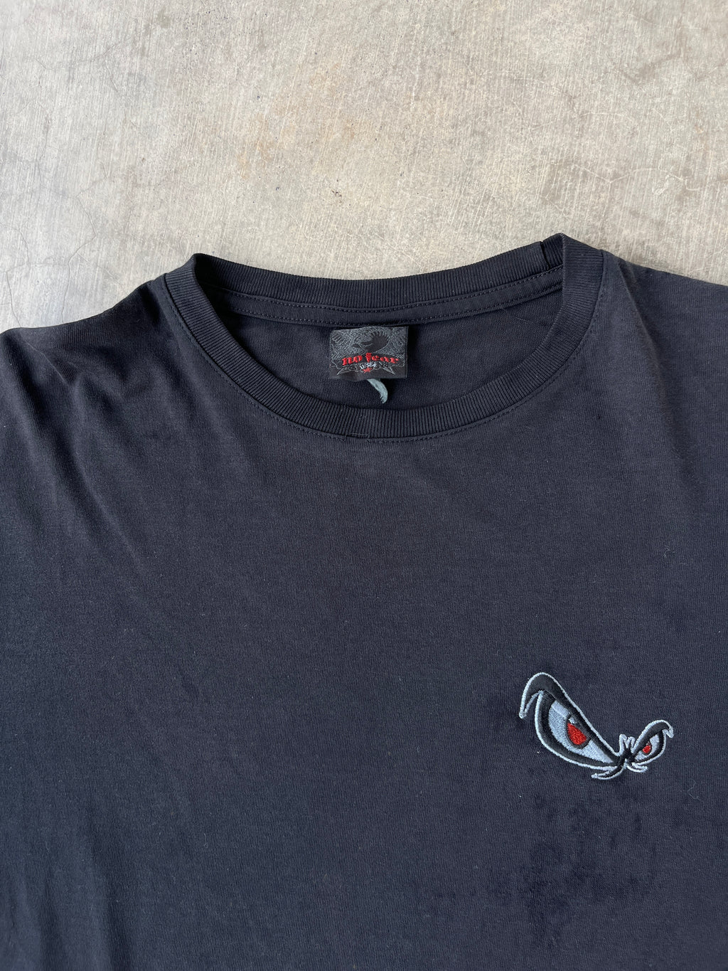 Vintage No Fear Embroidered Eyes T Shirt (L)