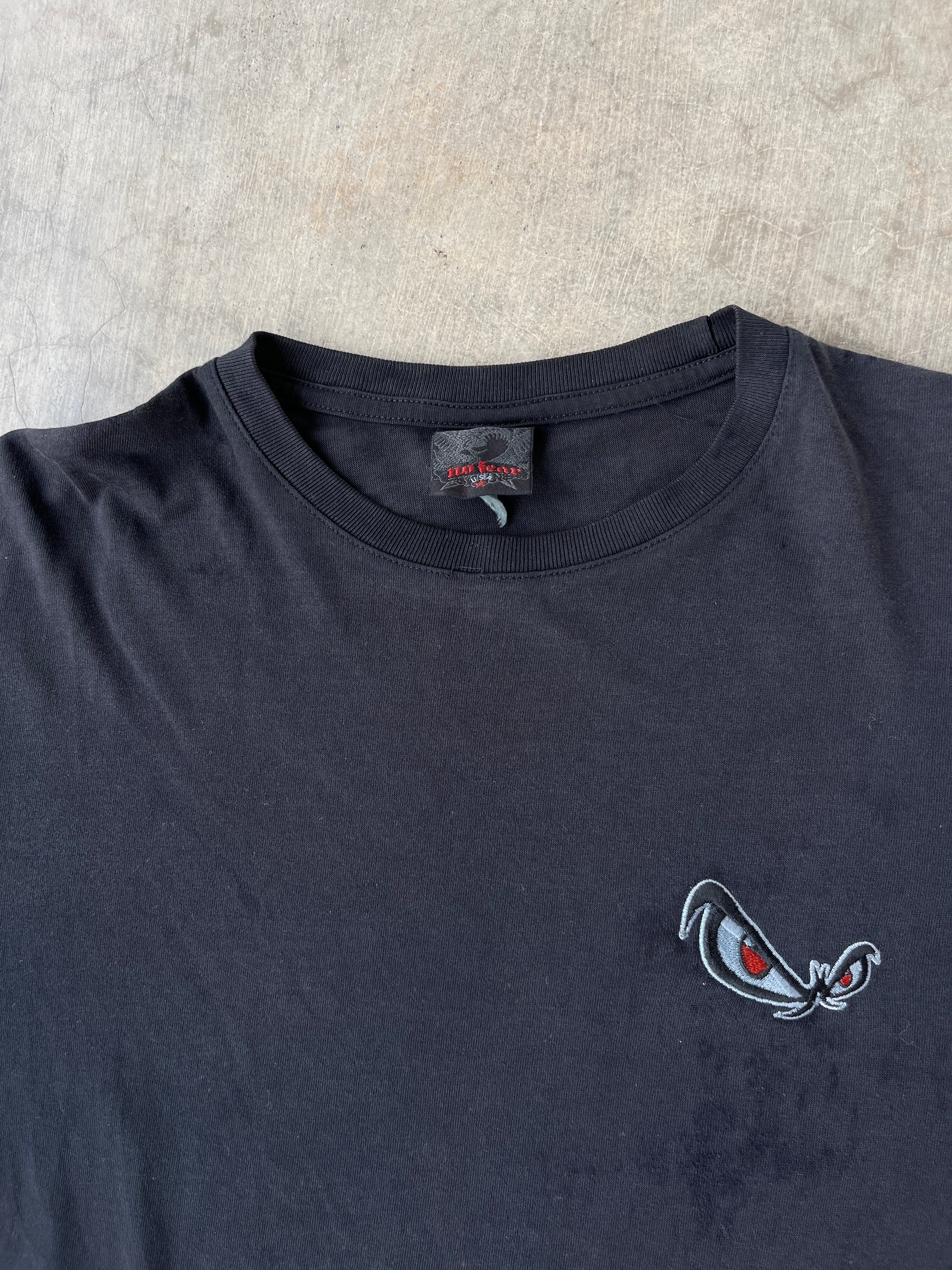 Vintage No Fear Embroidered Eyes T Shirt (L)