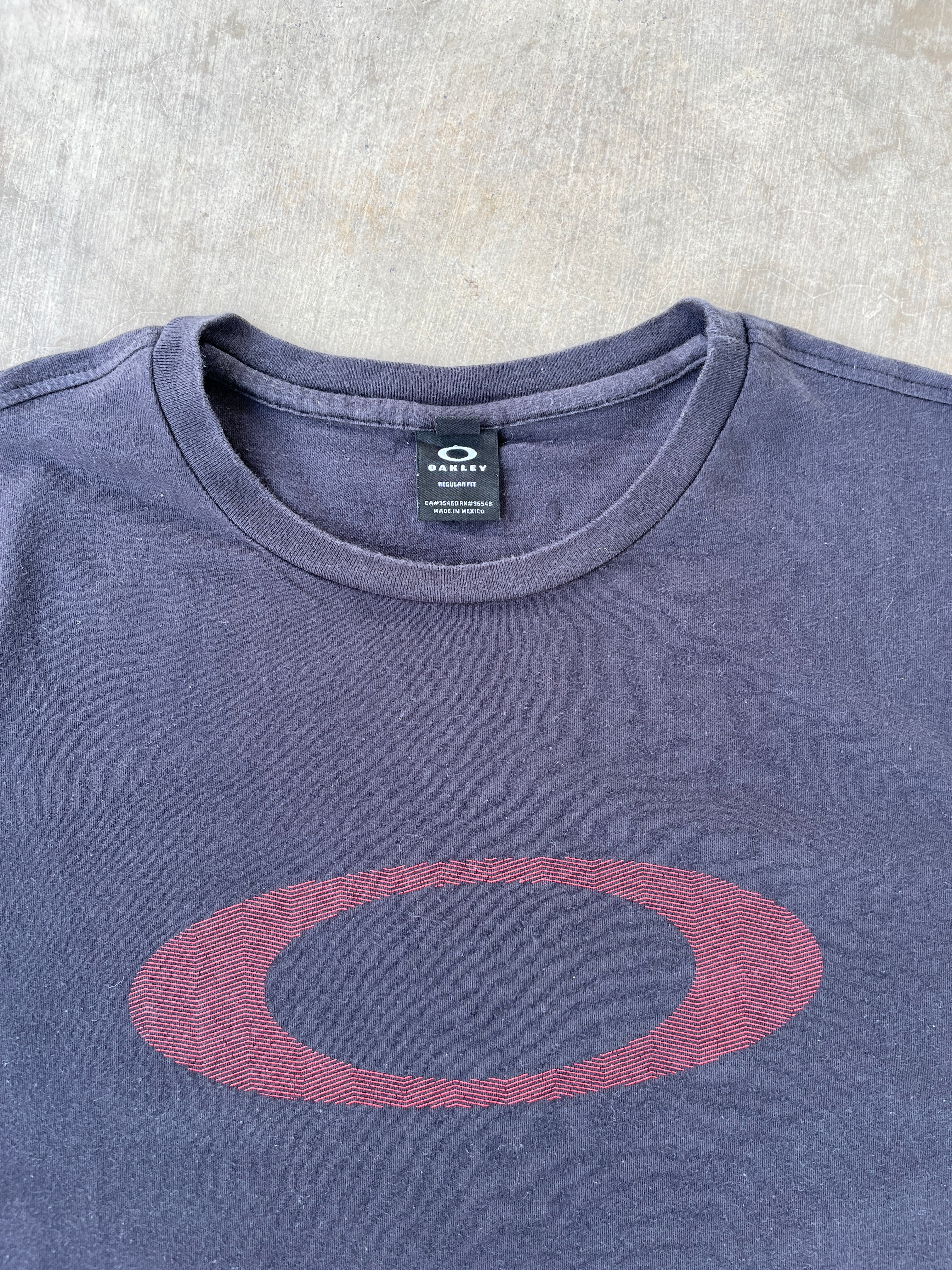 Oakley Center Ellipse Logo (L)