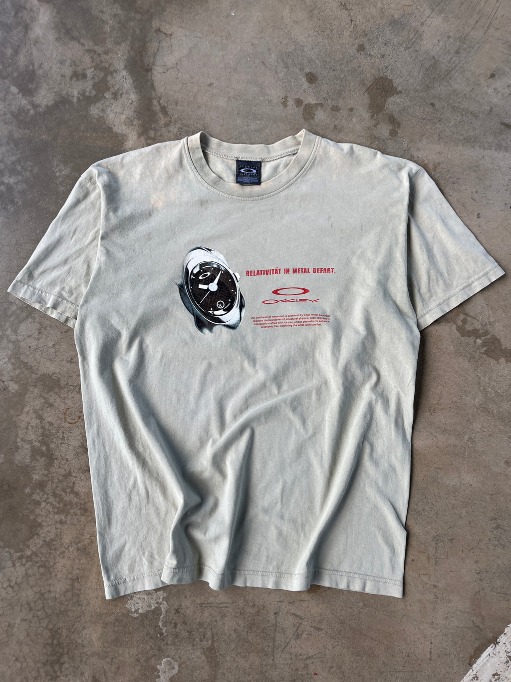 Vintage 00s Oakley Relativitāt in Metal Gefast Asian Bootleg Shirt