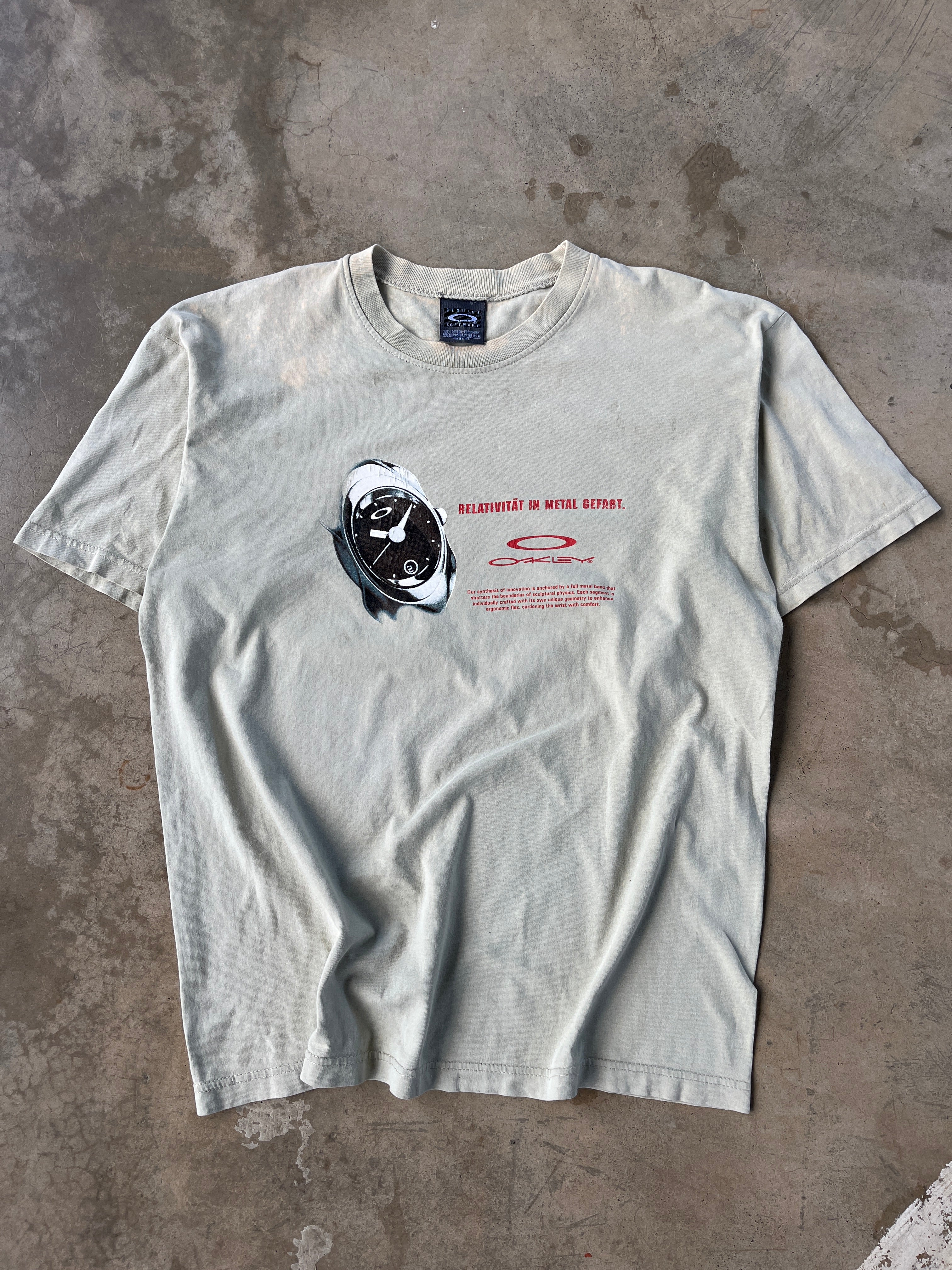 Vintage 00s Oakley Relativitāt in Metal Gefast Asian Bootleg Shirt