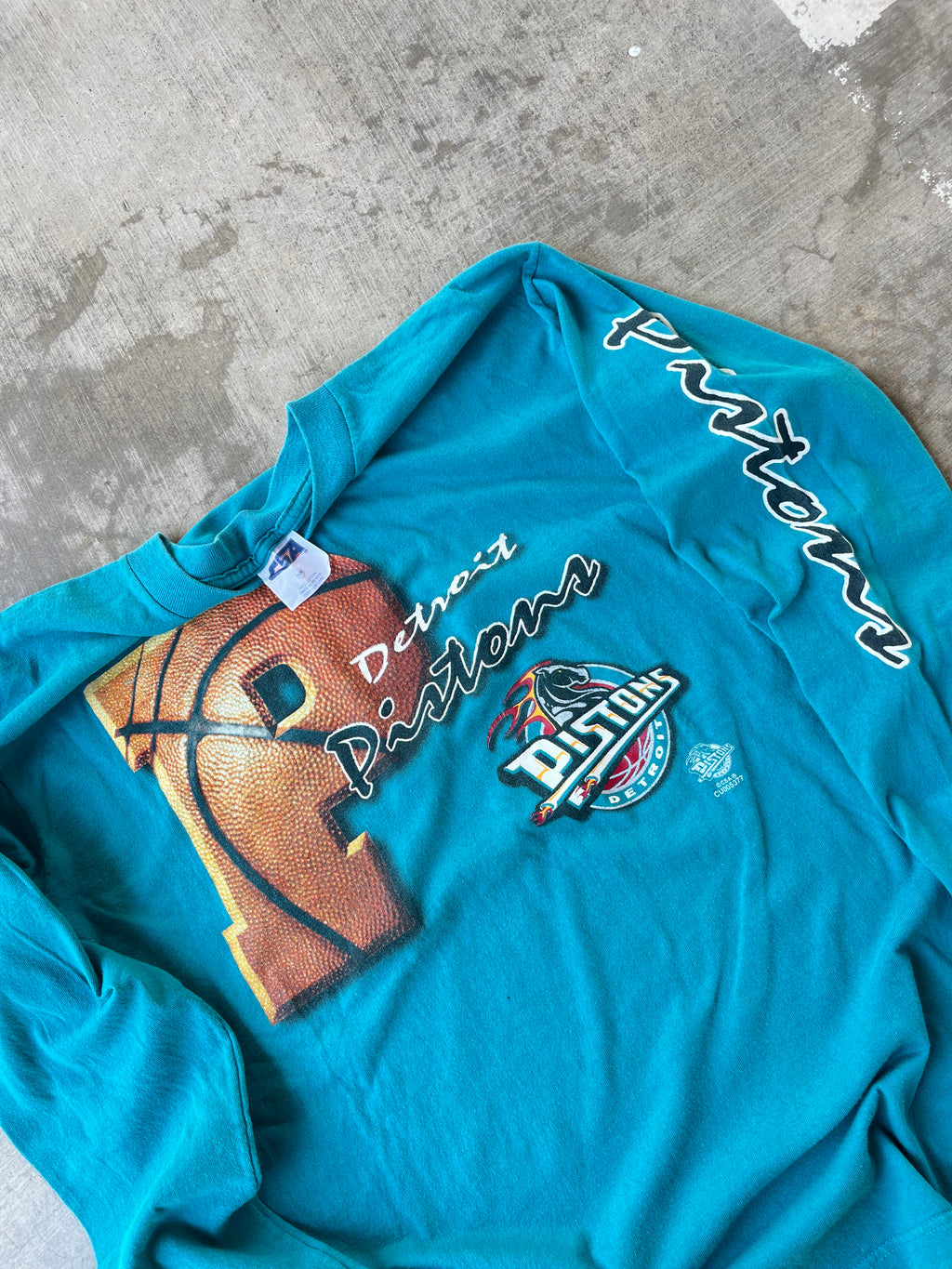 Vintage Detroit Pistons (M)
